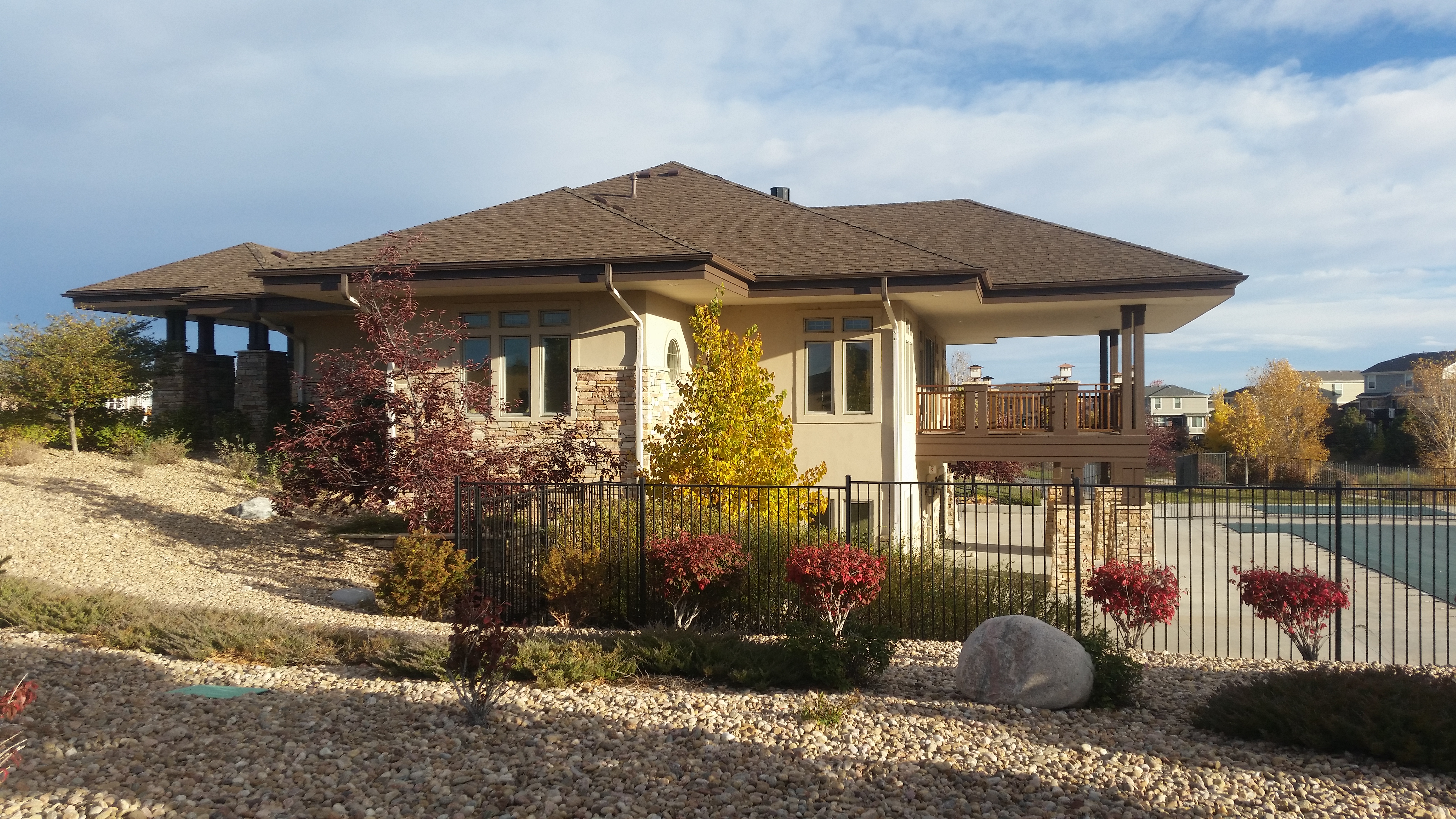 Tollgate Crossing clubhouse exterior and lawn